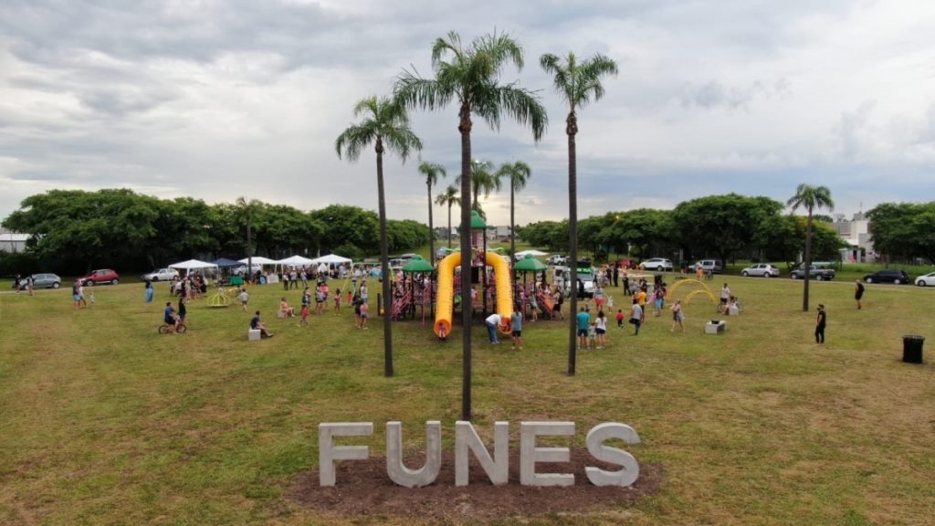 Plaza de Funes